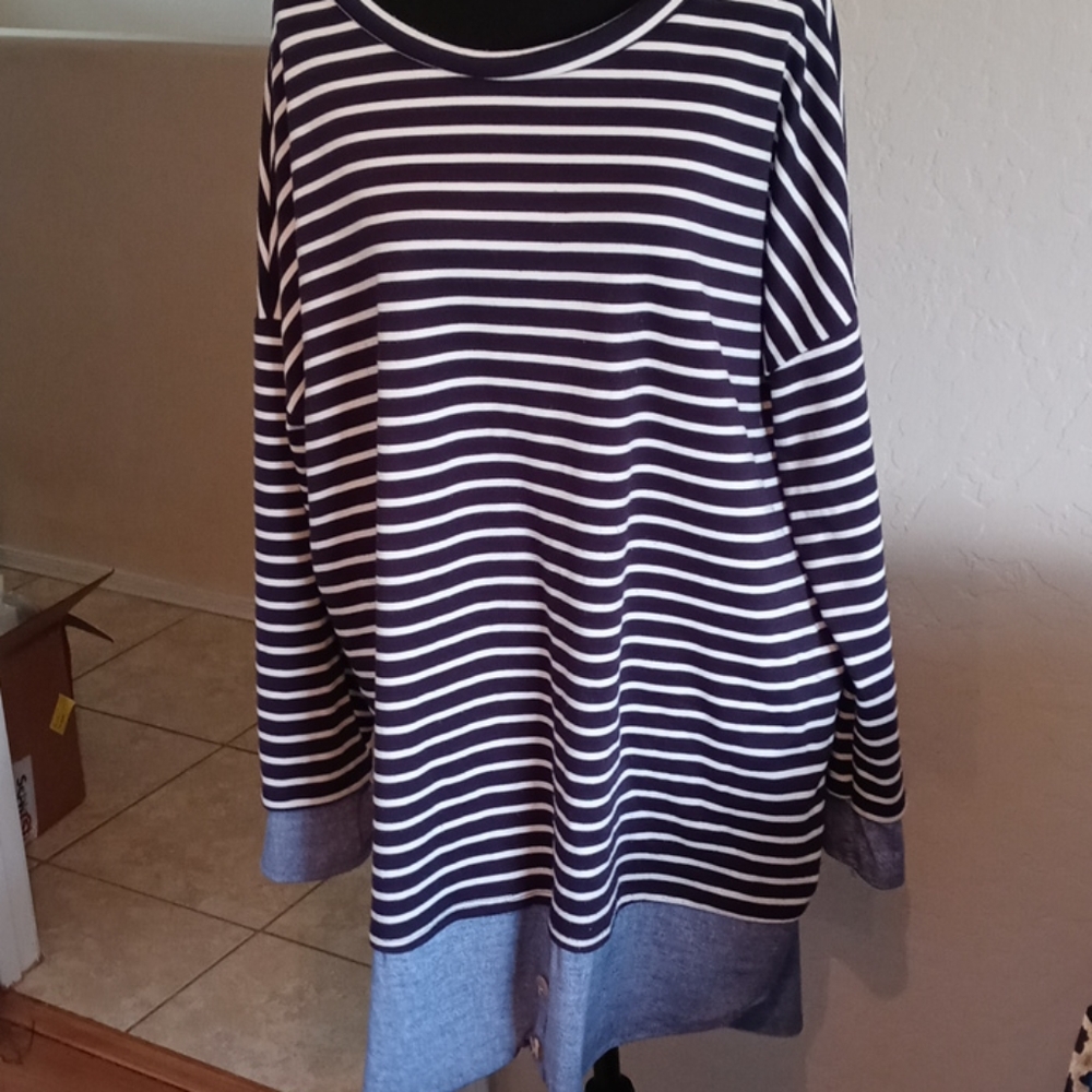 Eloges Long Sleeve Tunic